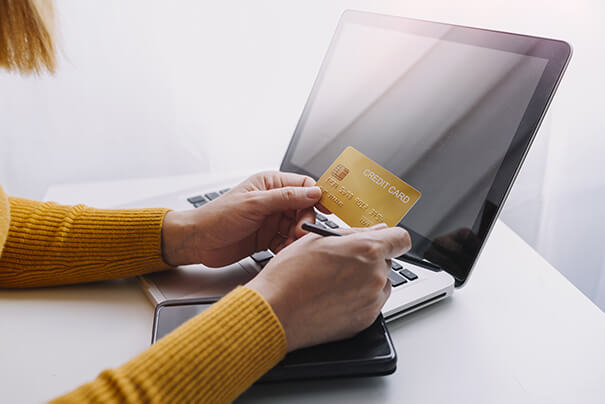 AdobeStock_436633060_Reduced - Midas Travel Management Easily manage a central expense budget using virtual cards