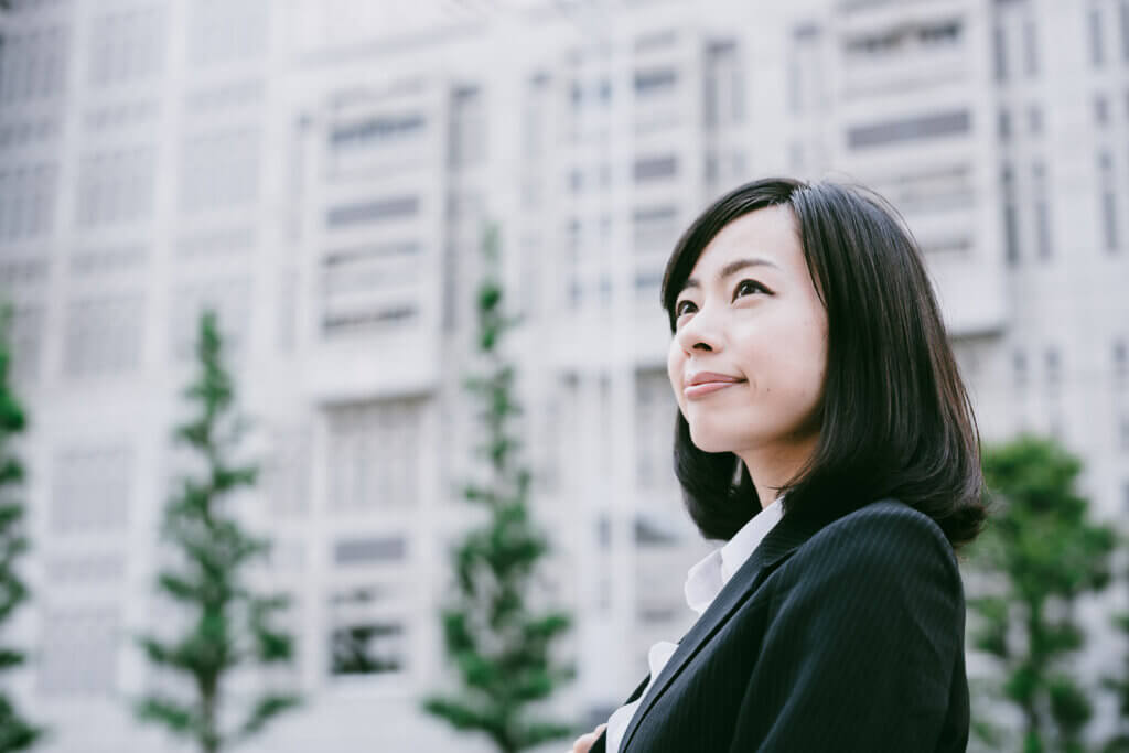 Finance Officer considers business travel expenses